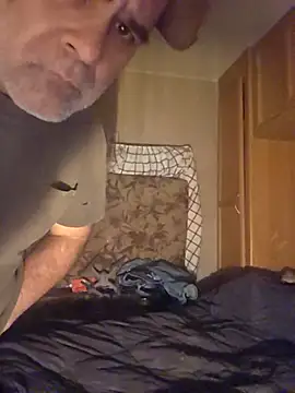 DeeBestEver online show from April 18, 2026, 10:08 am