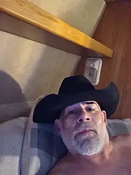 Snapshot of DeeBestEver chatting on June 6, 2026, 2:11 pm DeeBestEver online show from June 6, 2026, 2:11 pm