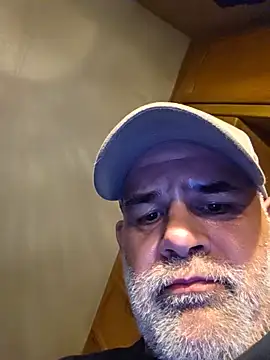 Snapshot of DeeBestEver chatting on June 25, 2026, 9:58 am DeeBestEver online show from June 25, 2026, 9:58 am