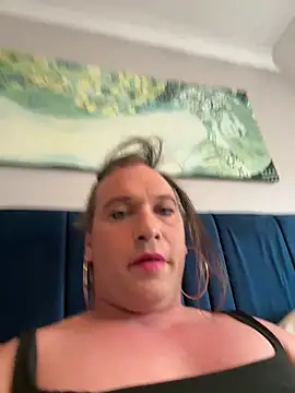 sexymell online show from June 3, 2026, 10:07 am