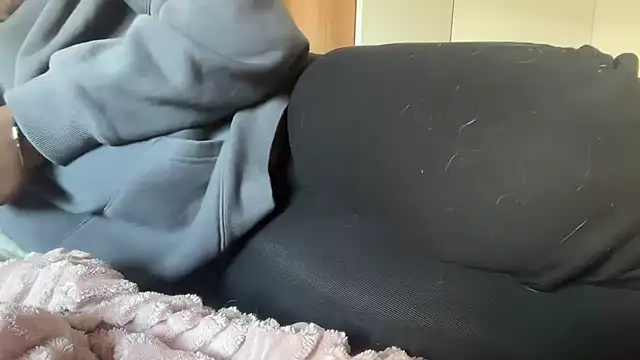 Snapshot of nanaisbackk chatting on October 7, 2025, 2:36 pm nanaisbackk online show from October 7, 2025, 2:36 pm