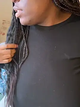 nanaisbackk online show from January 18, 2026, 1:48 pm