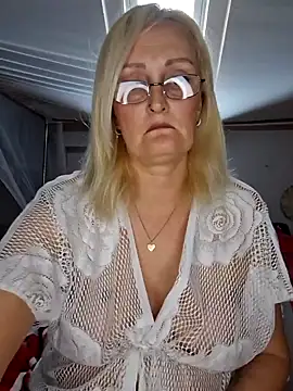 Snapshot of Jenny_Blum chatting on October 15, 2025, 8:58 am Jenny Blum online show from October 15, 2025, 8:58 am