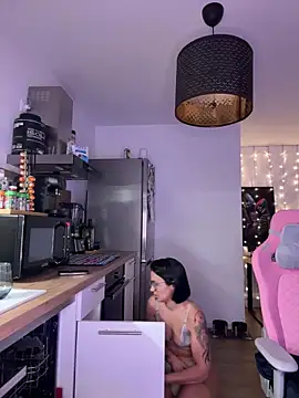 LaPetiteKim online show from March 26, 2026, 8:14 pm