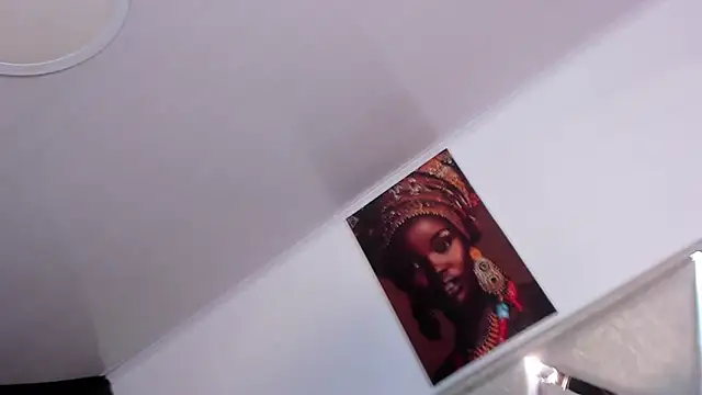 Snapshot of mia_fox4 chatting on October 6, 2025, 12:13 pm mia fox4 online show from October 6, 2025, 12:13 pm