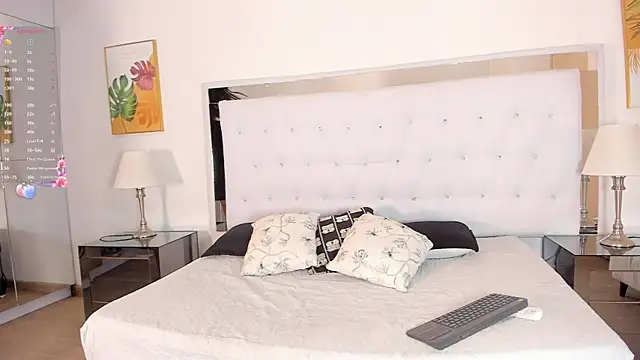 Snapshot of Peyton_louise chatting on October 7, 2025, 12:02 pm Peyton louise online show from October 7, 2025, 12:02 pm