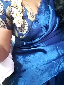 Snapshot of Tamil_Ammani chatting on October 11, 2025, 5:44 pm Tamil Ammani online show from October 11, 2025, 5:44 pm