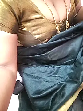 Snapshot of Tamil_Ammani chatting on October 16, 2025, 5:19 am Tamil Ammani online show from October 16, 2025, 5:19 am