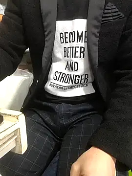 chougegg0214 online show from November 13, 2025, 11:09 am