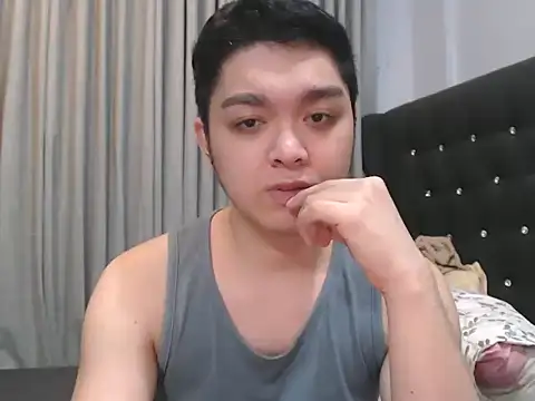 Snapshot of JayKarLo chatting on October 11, 2025, 1:42 pm JayKarLo online show from October 11, 2025, 1:42 pm