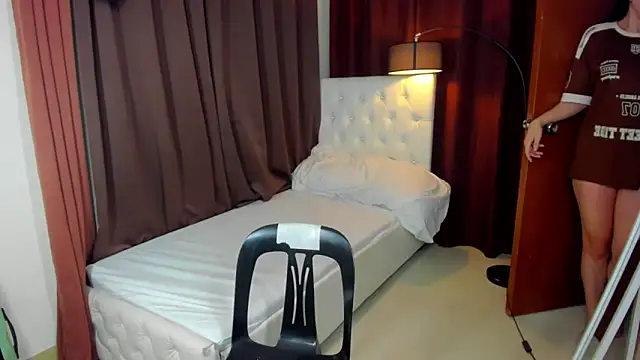 SophiaCoxxx online show from October 21, 2025, 5:41 am