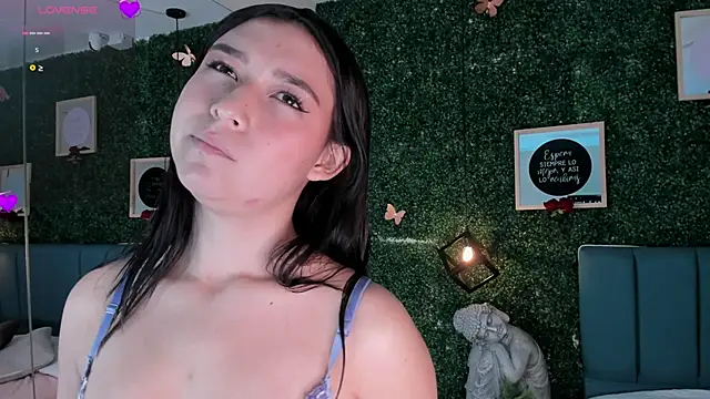 Snapshot of Rubyvixxen_ chatting on October 31, 2025, 3:40 am Rubyvixxen online show from October 31, 2025, 3:40 am