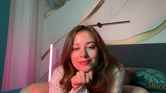 erikaa miuu online show from November 4, 2025, 6:07 pm