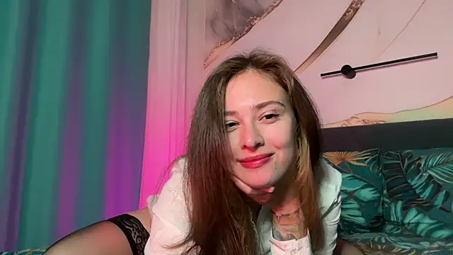 erikaa miuu online show from November 7, 2025, 6:52 pm