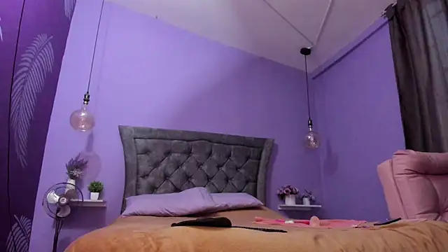 Snapshot of aliss_tb chatting on October 10, 2025, 1:10 pm aliss tb online show from October 10, 2025, 1:10 pm