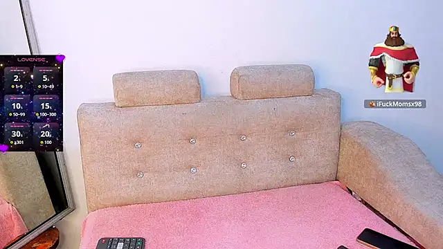 Snapshot of AdairaWealth chatting on October 24, 2025, 7:54 pm AdairaWealth online show from October 24, 2025, 7:54 pm