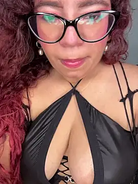 Snapshot of Solaangel_ chatting on October 2, 2025, 4:52 am Solaangel online show from October 2, 2025, 4:52 am