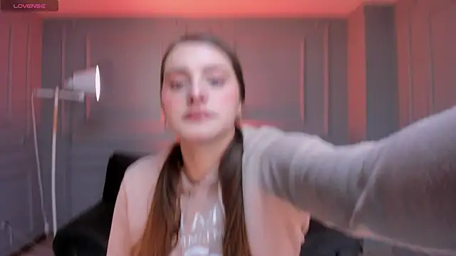 ZoeyWalker  online show from November 6, 2025, 11:44 am