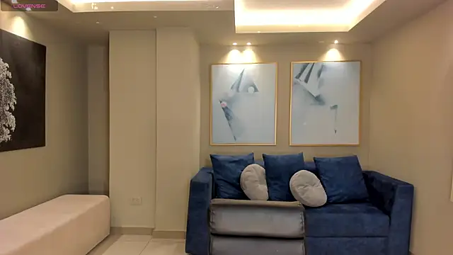 ZoeyWalker  online show from November 21, 2025, 11:31 am