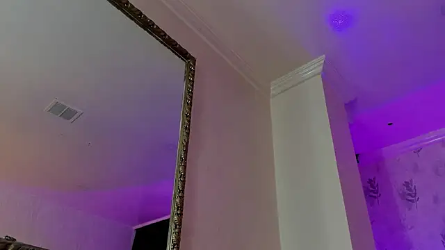 Snapshot of alana_madison10 chatting on October 15, 2025, 7:58 pm alana madison10 online show from October 15, 2025, 7:58 pm