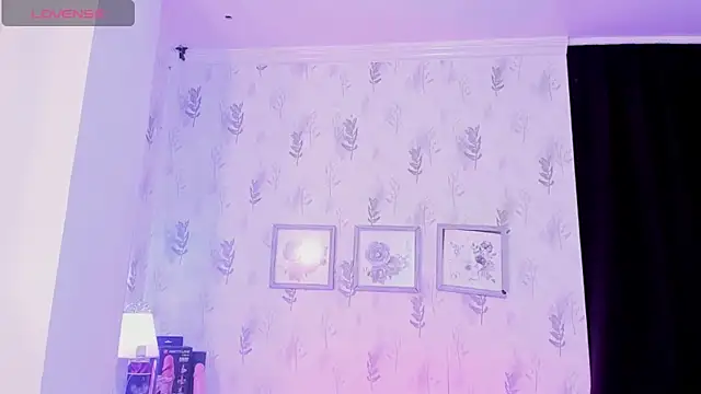 Snapshot of alana_madison10 chatting on October 28, 2025, 4:16 am alana madison10 online show from October 28, 2025, 4:16 am