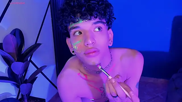 Snapshot of todoroki_g chatting on October 29, 2025, 1:13 pm todoroki g online show from October 29, 2025, 1:13 pm