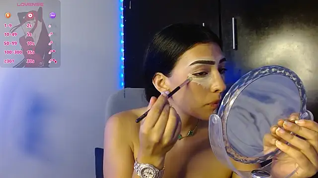 JuliethaFox online show from October 8, 2025, 10:51 pm