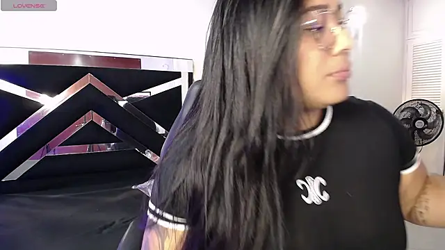 CataleyaMoonroe online show from October 29, 2025, 2:30 pm