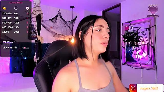 Snapshot of isaa_dl chatting on October 20, 2025, 7:47 pm isaa dl online show from October 20, 2025, 7:47 pm