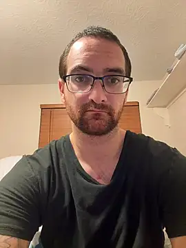 Snapshot of Jwr2316 chatting on November 14, 2025, 5:28 am Jwr2316 online show from November 14, 2025, 5:28 am