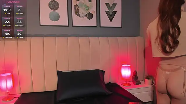 Snapshot of DaimondPink chatting on October 15, 2025, 4:01 am DaimondPink online show from October 15, 2025, 4:01 am