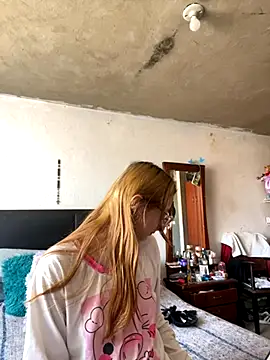 Snapshot of imariahot chatting on November 4, 2025, 1:32 pm imariahot online show from November 4, 2025, 1:32 pm