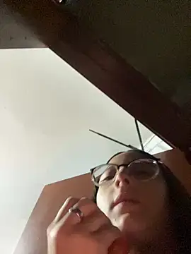 Snapshot of imariahot chatting on November 18, 2025, 2:21 pm imariahot online show from November 18, 2025, 2:21 pm