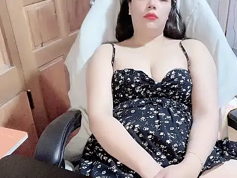Snapshot of Subita_nice chatting on April 27, 2026, 4:49 pm Subita nice online show from April 27, 2026, 4:49 pm