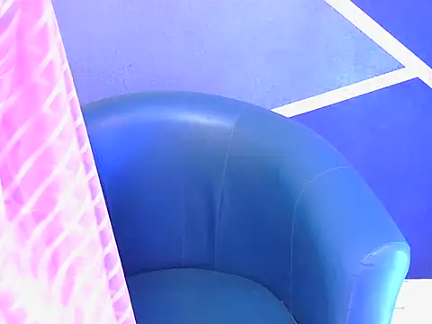 Snapshot of shiny-krisha chatting on October 16, 2025, 4:35 am shiny-krisha online show from October 16, 2025, 4:35 am