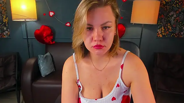 AriaEven online show from February 14, 2026, 2:52 am