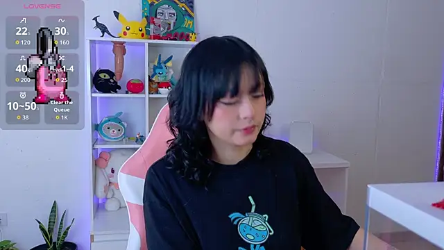 Sallie Doll online show from October 11, 2025, 3:54 pm