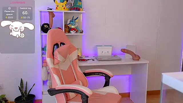 Sallie Doll online show from October 23, 2025, 4:39 pm