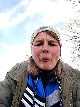 Masha412111 online show from November 1, 2025, 12:40 pm