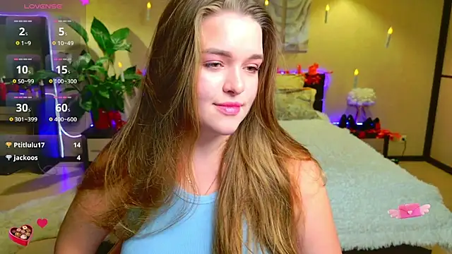 Snapshot of EmilyWhispers chatting on November 19, 2025, 7:36 pm EmilyWhispers online show from November 19, 2025, 7:36 pm