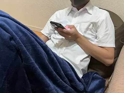 Ryunosukesuke online show from November 21, 2025, 3:44 pm