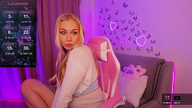 AudreyMeow online show from October 16, 2025, 4:41 pm