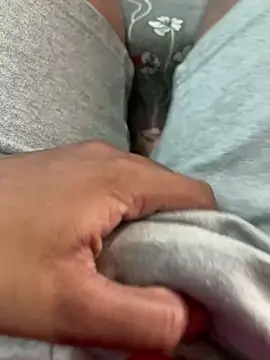 Snapshot of CoupleSatified chatting on October 11, 2025, 5:28 am CoupleSatified online show from October 11, 2025, 5:28 am