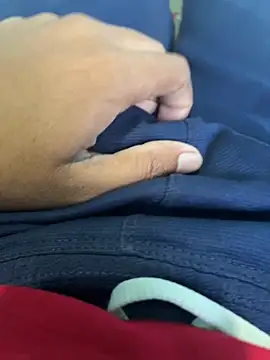 Snapshot of CoupleSatified chatting on October 23, 2025, 10:25 am CoupleSatified online show from October 23, 2025, 10:25 am