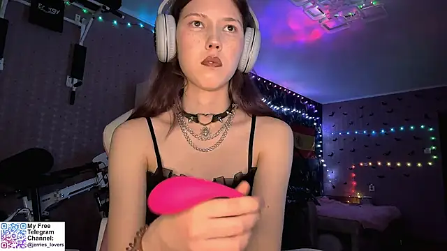 Snapshot of Jerrieberry chatting on October 25, 2025, 1:18 pm Jerrieberry online show from October 25, 2025, 1:18 pm