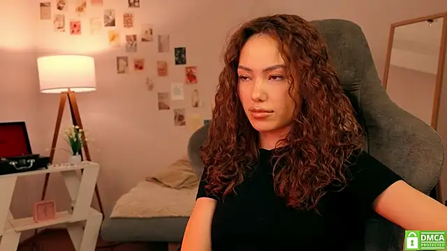 Snapshot of branchwithflowerss chatting on October 22, 2025, 12:16 pm branchwithflowerss online show from October 22, 2025, 12:16 pm