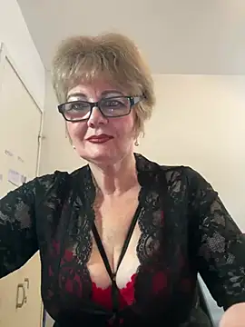 BoloshkaBlonda online show from February 4, 2026, 10:54 am