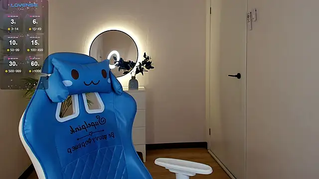 Snapshot of Shad0wPurr chatting on October 30, 2025, 2:24 am Shad0wPurr online show from October 30, 2025, 2:24 am