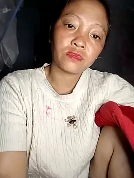 Snapshot of Minkine022 chatting on October 8, 2025, 8:17 pm Minkine022 online show from October 8, 2025, 8:17 pm