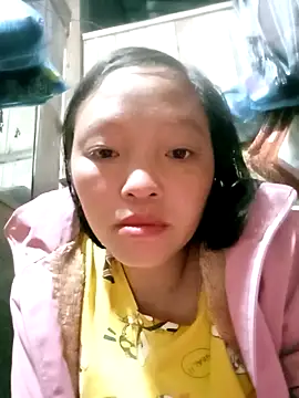 Snapshot of Minkine022 chatting on November 17, 2025, 7:30 pm Minkine022 online show from November 17, 2025, 7:30 pm